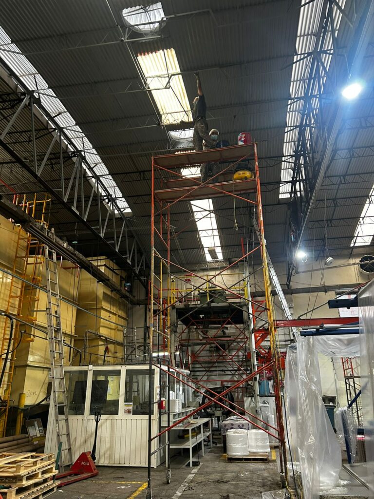 Mantenimiento en Techado De Nave Industrial, Tlalnepantla, Estado de México