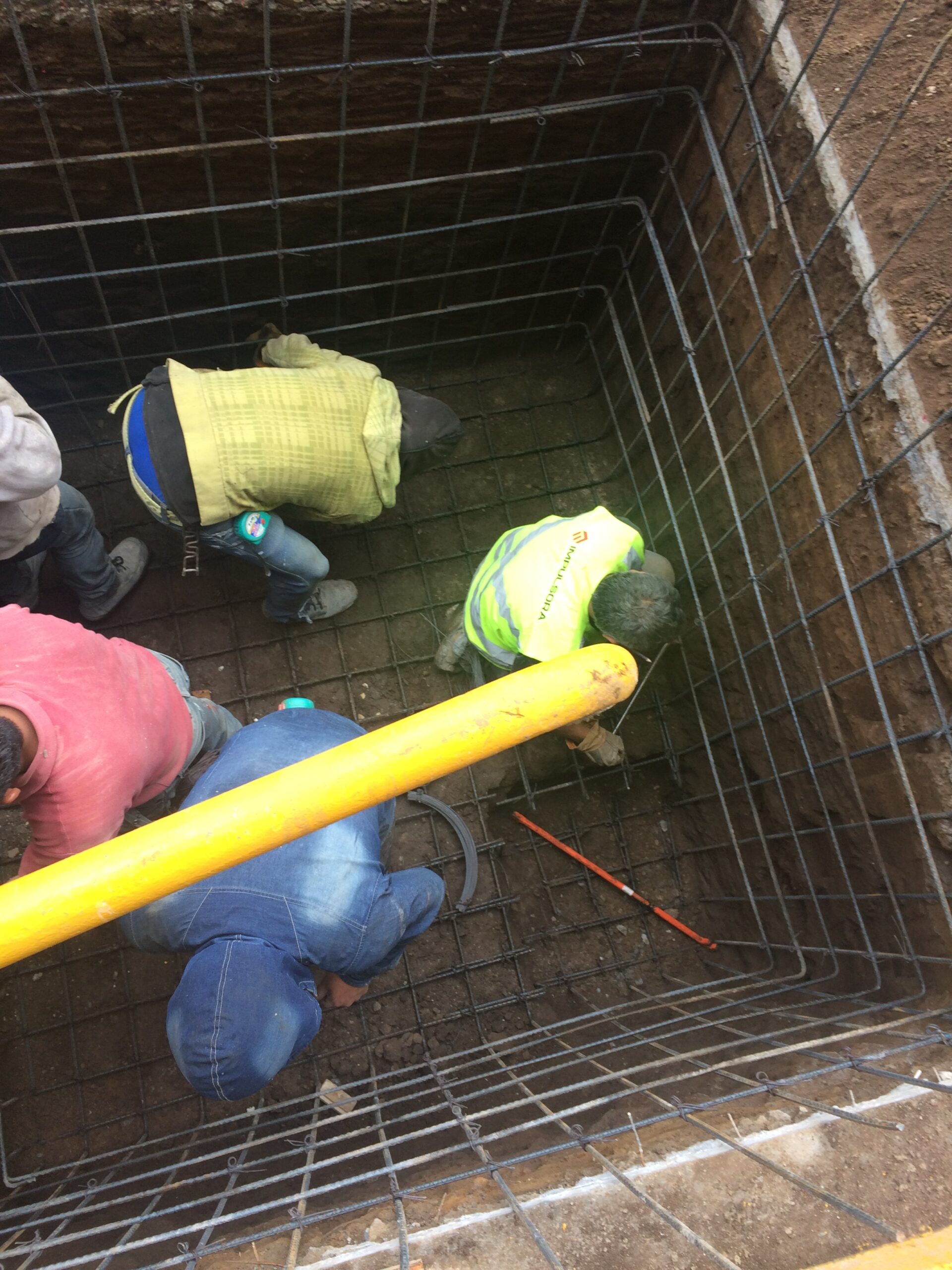 Fabricación de cisterna de concreto en Acoxpa, CDMX
