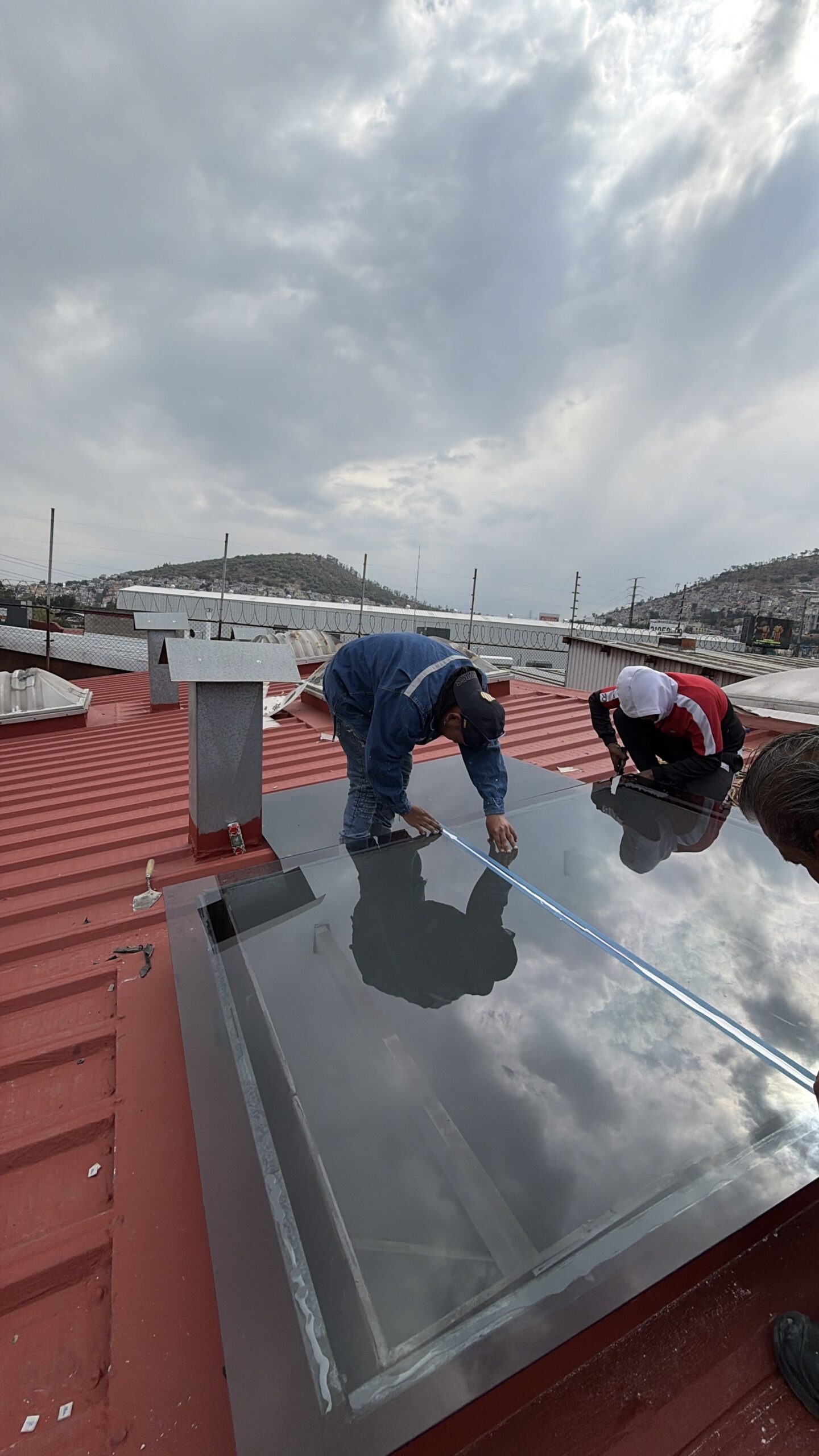 Cambio de domo acrílico a cristal templado en Tlalnepantla, EDO MEX